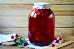kompot_iz_vishni_na_zimu_3_litra-405330.jpg